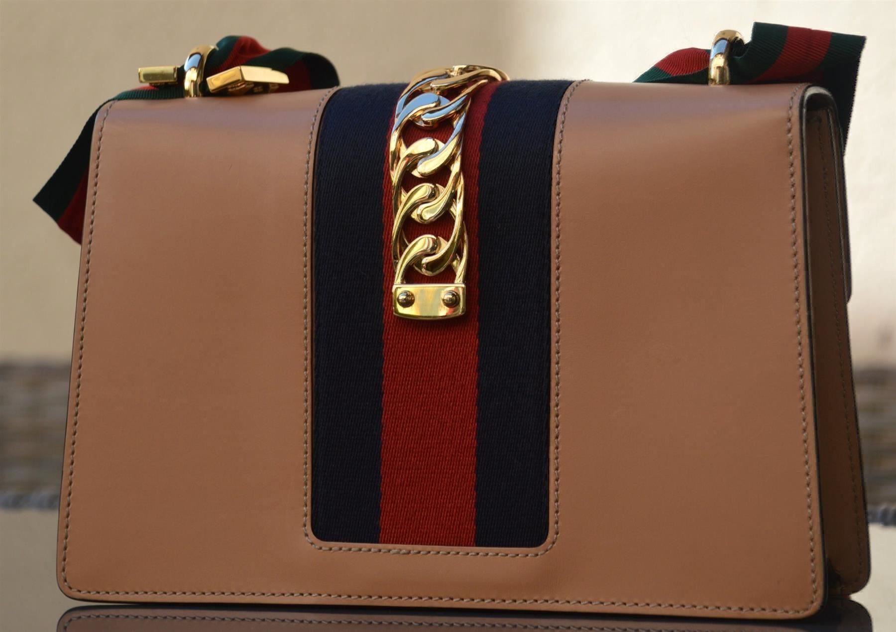 Gucci Borse da donna: Tasche / Sac GUCCI Sylvie – Nuovo e nell'imballaggio originale da Collonges venduto da Auganien 3