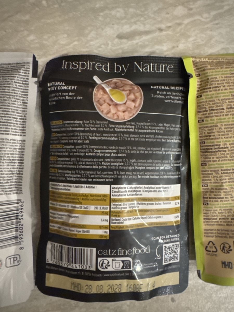Nourriture: Katzenfutter Mischpaket 4 Nassfutter Beutel neu – Neuf avec emballage d'origine à Kreuzlingen par eli_qm8d 2