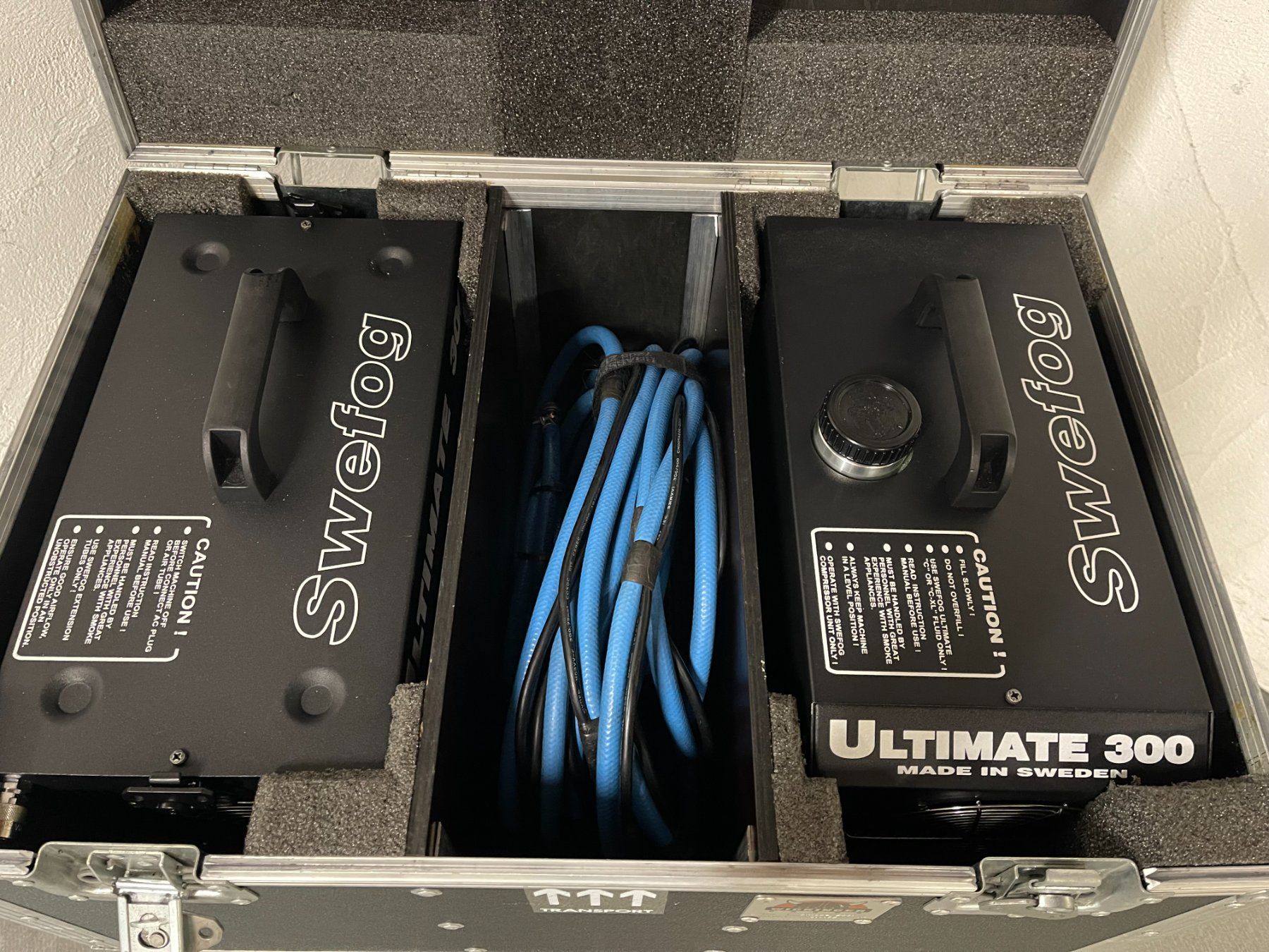 Tutte le macchine: SWEFOG Ultimate300DMX Hazer mit separatem Kompressor – Usato da Zizers venduto da fiduciar 4