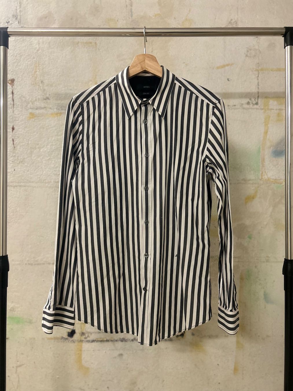 Diesel Camicie: Chemise à rayures Diesel - Taille S – Usato da Sion venduto da UntilWeRaise
