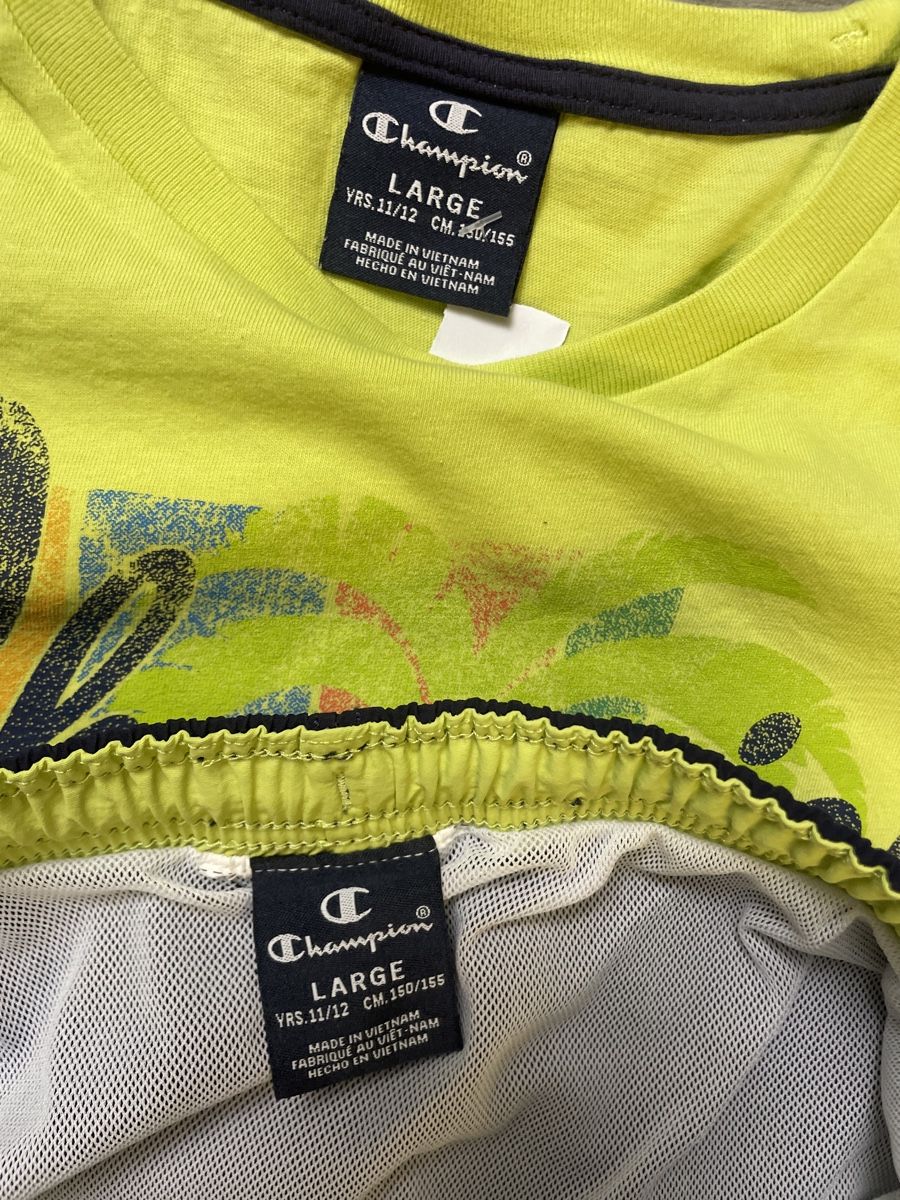 Champion Lotti & Set di vestiti: Cooles Champion Sommerset Gr. 150/155 – Nuovo (secondo la descrizione) da Obergerlafingen venduto da cabo4 2