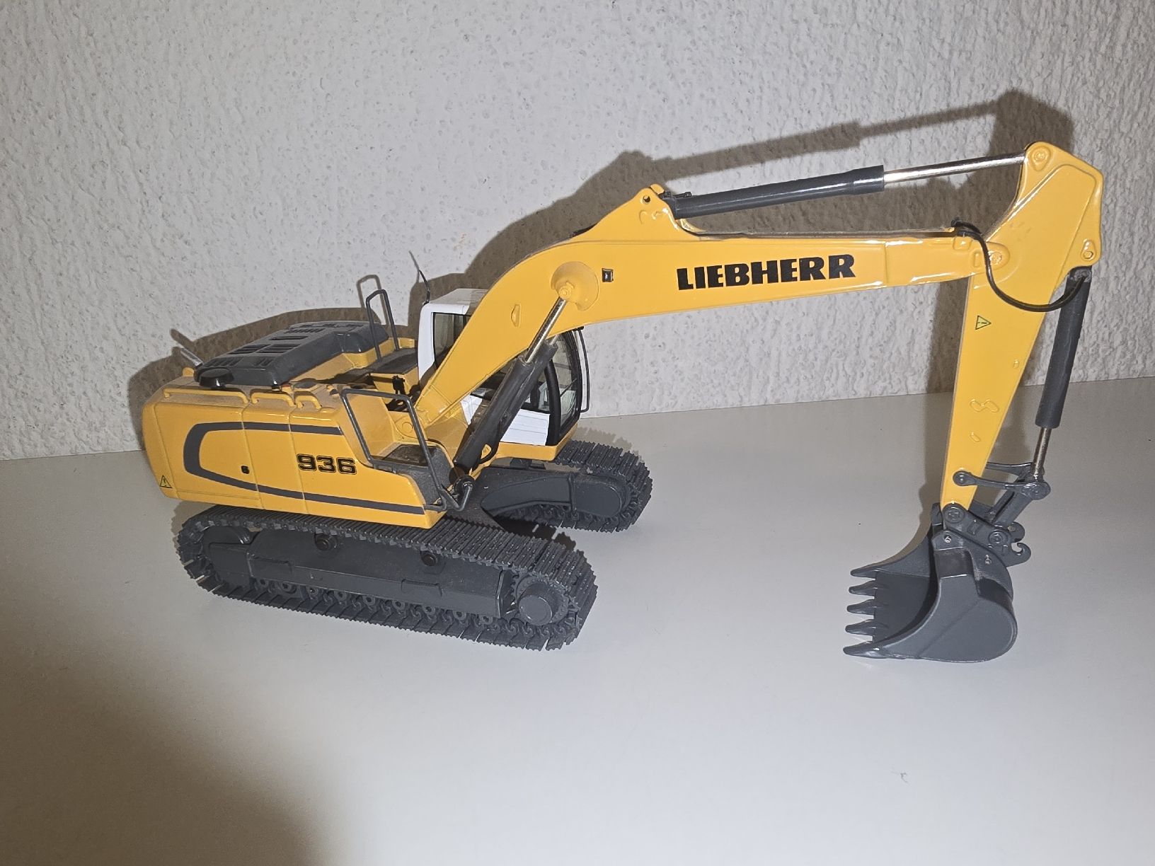 Conrad Kit di modellismo & Modellini statici: Liebherr 936 Bagger in top Zustand – Nuovo (secondo la descrizione) da Wollerau venduto da jos_c9z8 2