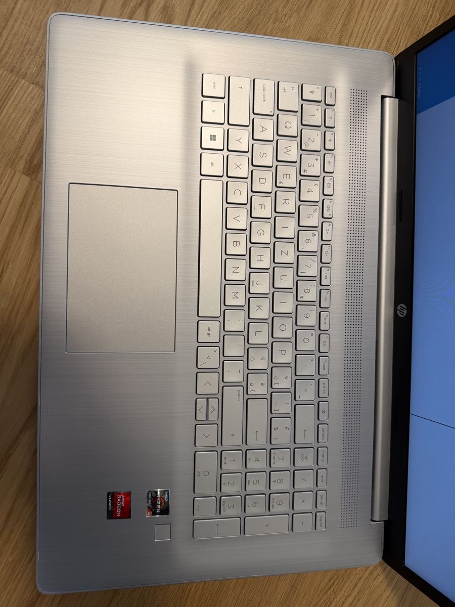 Hewlett Packard Portables: Ordinateur portable HP Ryzen 5  – D'occasion à Meyrin par SA_3006 2