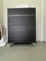 Monolith Planschrank / Design-Aufbewahrungsschrank zu verkau