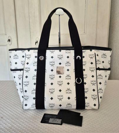 MCM Shopper