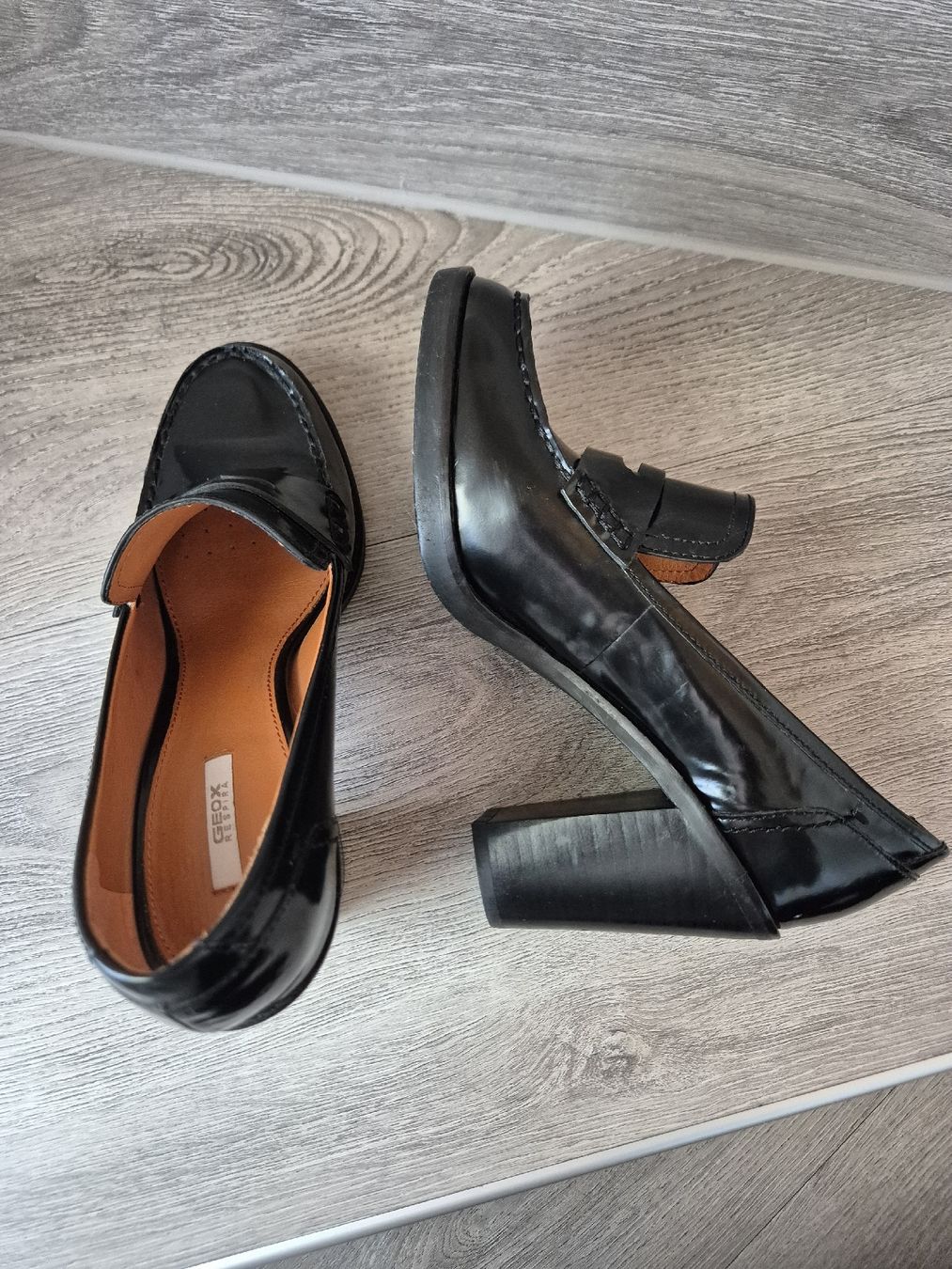 Geox Chaussures femmes: Geox Loafer - Pumps gr. 38 – D'occasion à Ellighausen par kim_vkt5 4