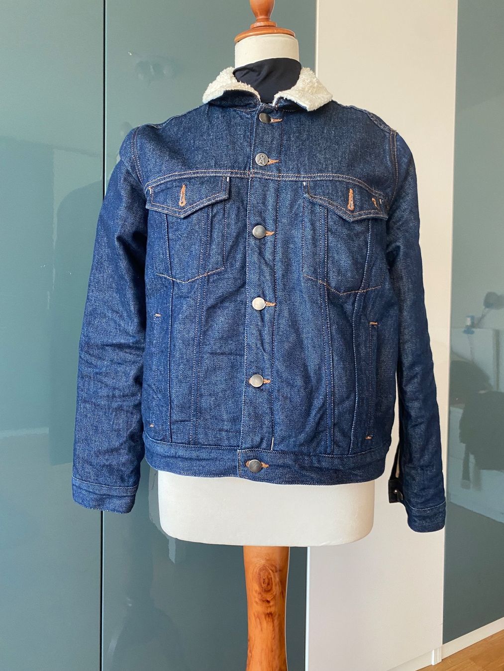 Armedangels Jacken: ARMEDANGELS Jeansjacke Größe L Damen – Gebraucht aus Duebendorf von Alexandertreyer 2