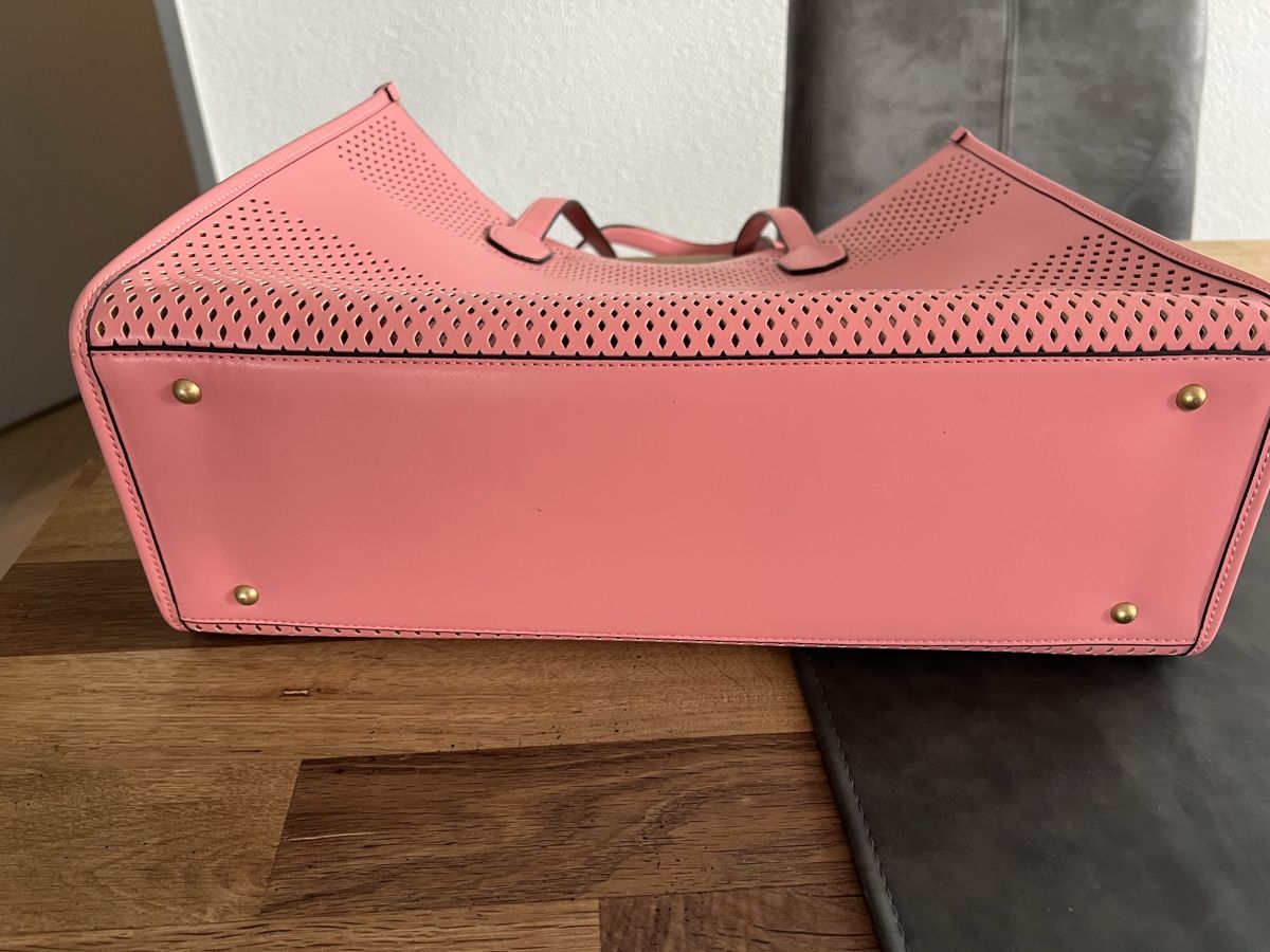Guess Borse da donna: Guess Tote Bag – Nuovo (secondo la descrizione) da Schlieren venduto da NaLeAl 4