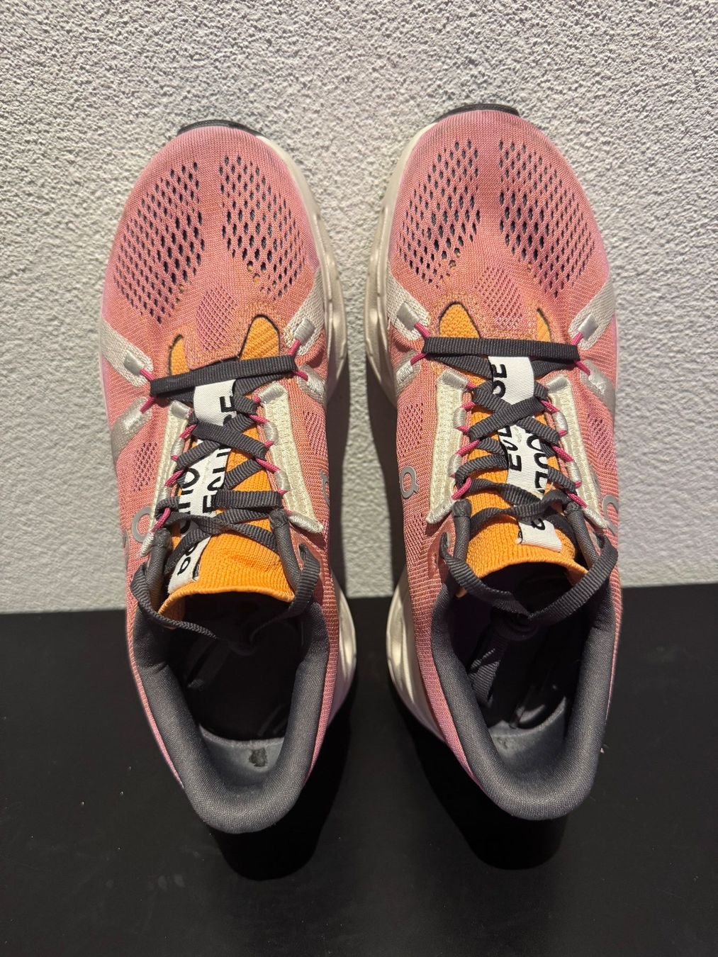 On Scarpe da donna: On Running - Cloudeclipse - Damen - Tangerine | Ivory – Usato da Zürich venduto da SNovo 3
