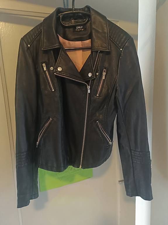 Vestes: Lederjacke  – Neuf avec emballage d'origine à Bern par leo019