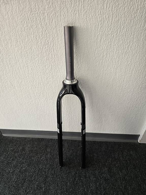 Ersatzteile: Fourche carbonne alu rigide pour vtt/vtc – Gebraucht aus  von  1