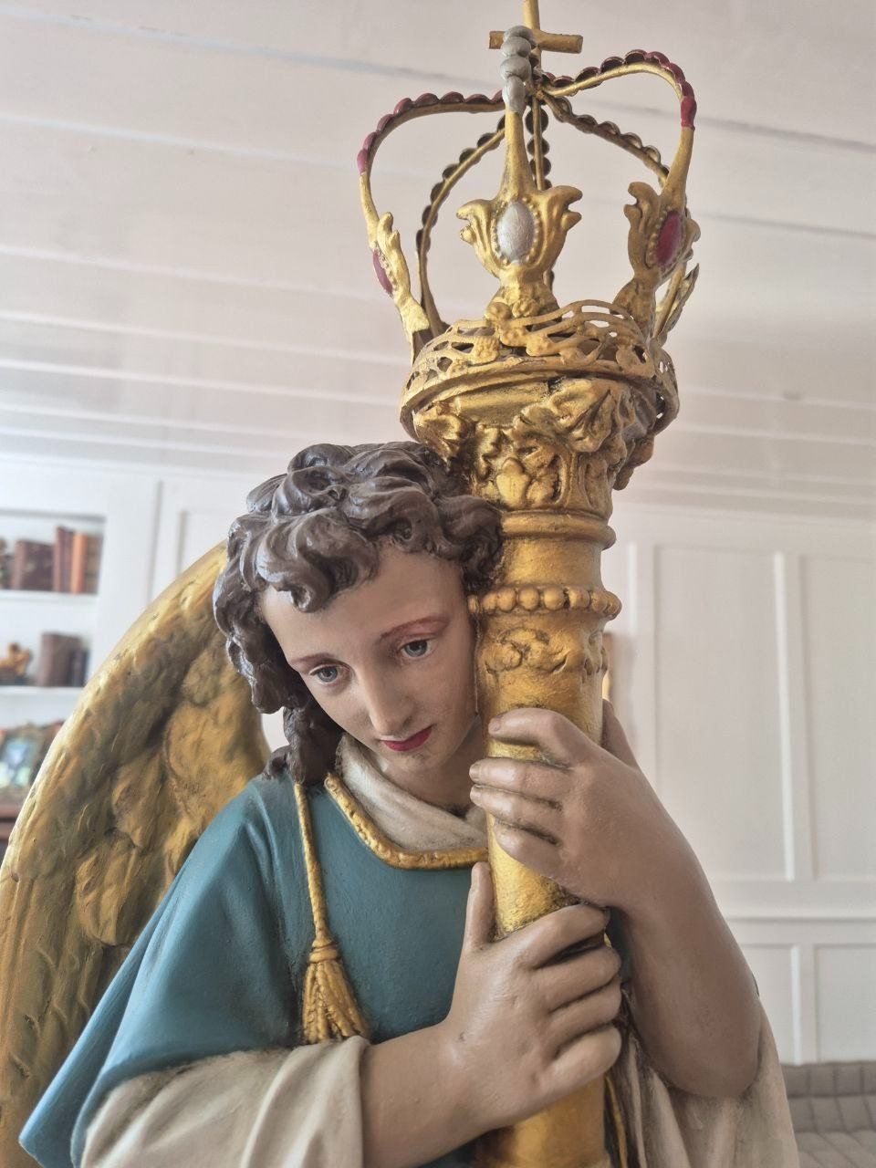 Statuette: Erzengel mit Zepter aus Gips ca. 1920 oder früher. – Usato da Speicher venduto da Ramtha1 1