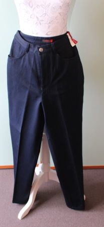 Hose von *THE BEST*