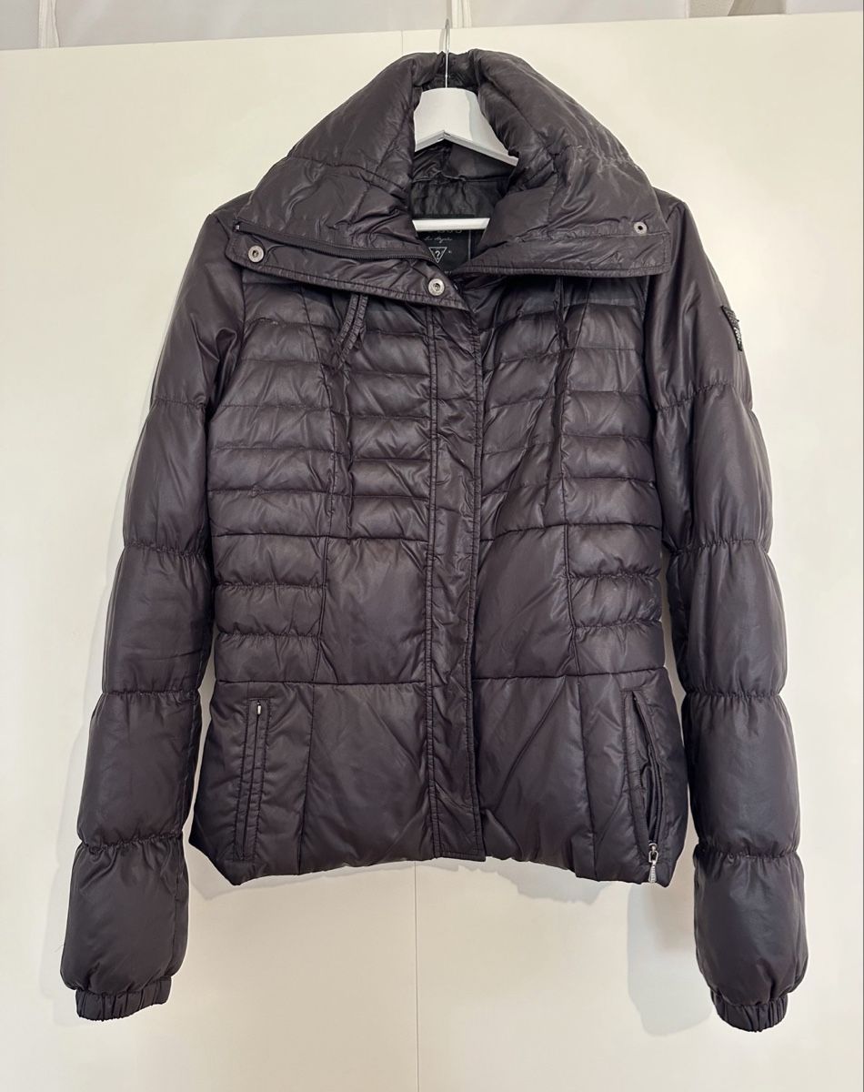 Guess Vestes: Guess Puffer Jacket Size S Used – D'occasion à Luins par vvs_7kqr 1