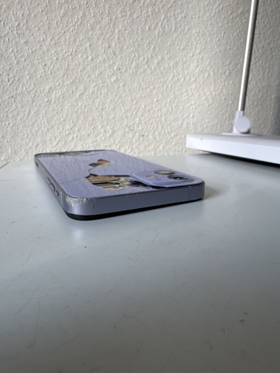 Apple Telefoni cellulari / Smartphones: iPhone 12 Cassé  – Difettoso da Nyon venduto da piv_5qhc 5