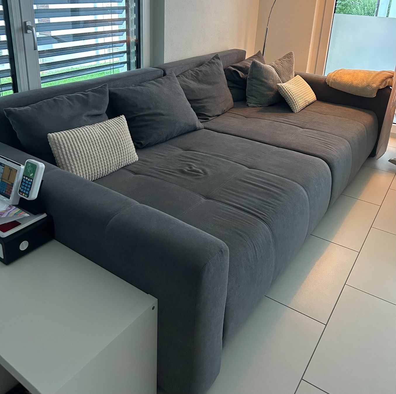Sofas: BigSofa Hanna 280x87x145 – Gebraucht aus Fläsch von Nicjan 1
