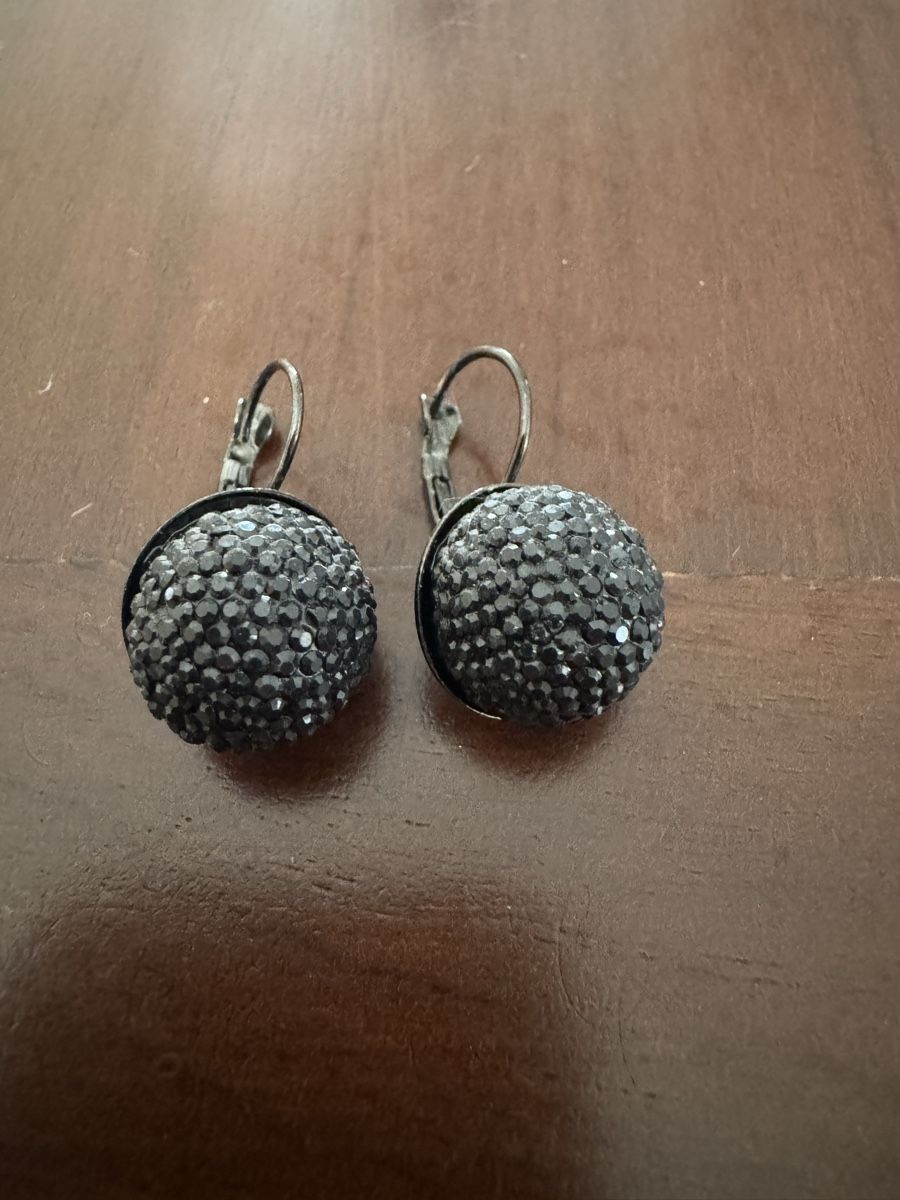 Ohrringe & -stecker: Boucles d'oreilles noires strass – Gebraucht aus Sion von car_pxm2