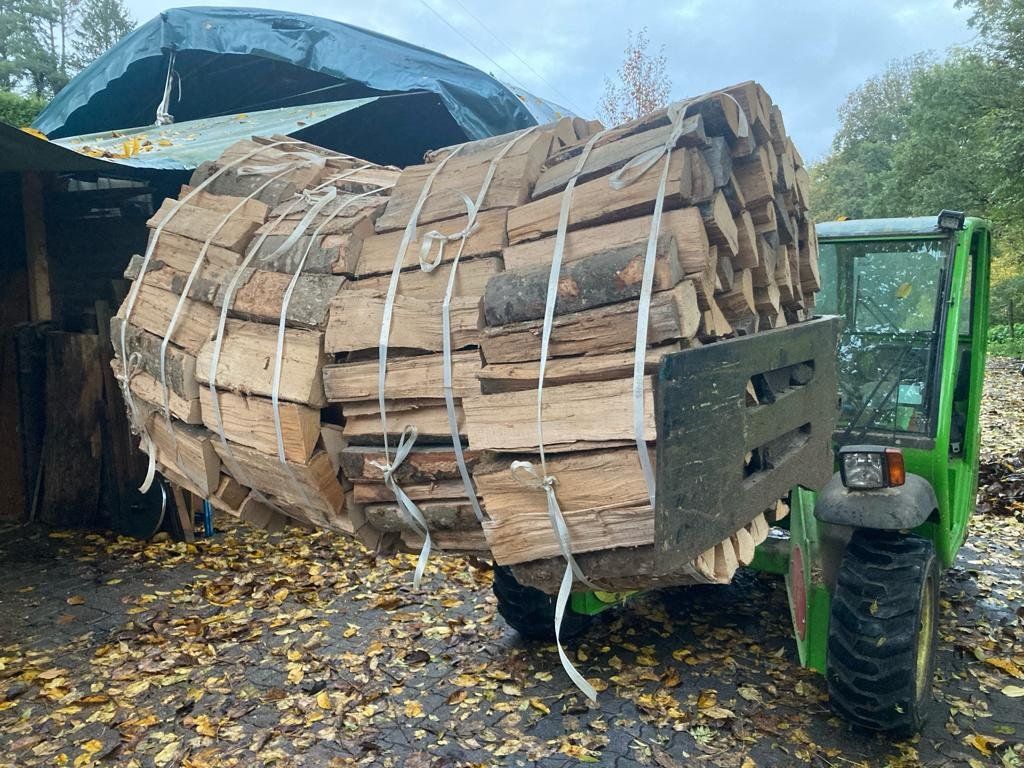 Greifer: Fagoteuse a bois et pince – Gebraucht aus Villarepos von  7