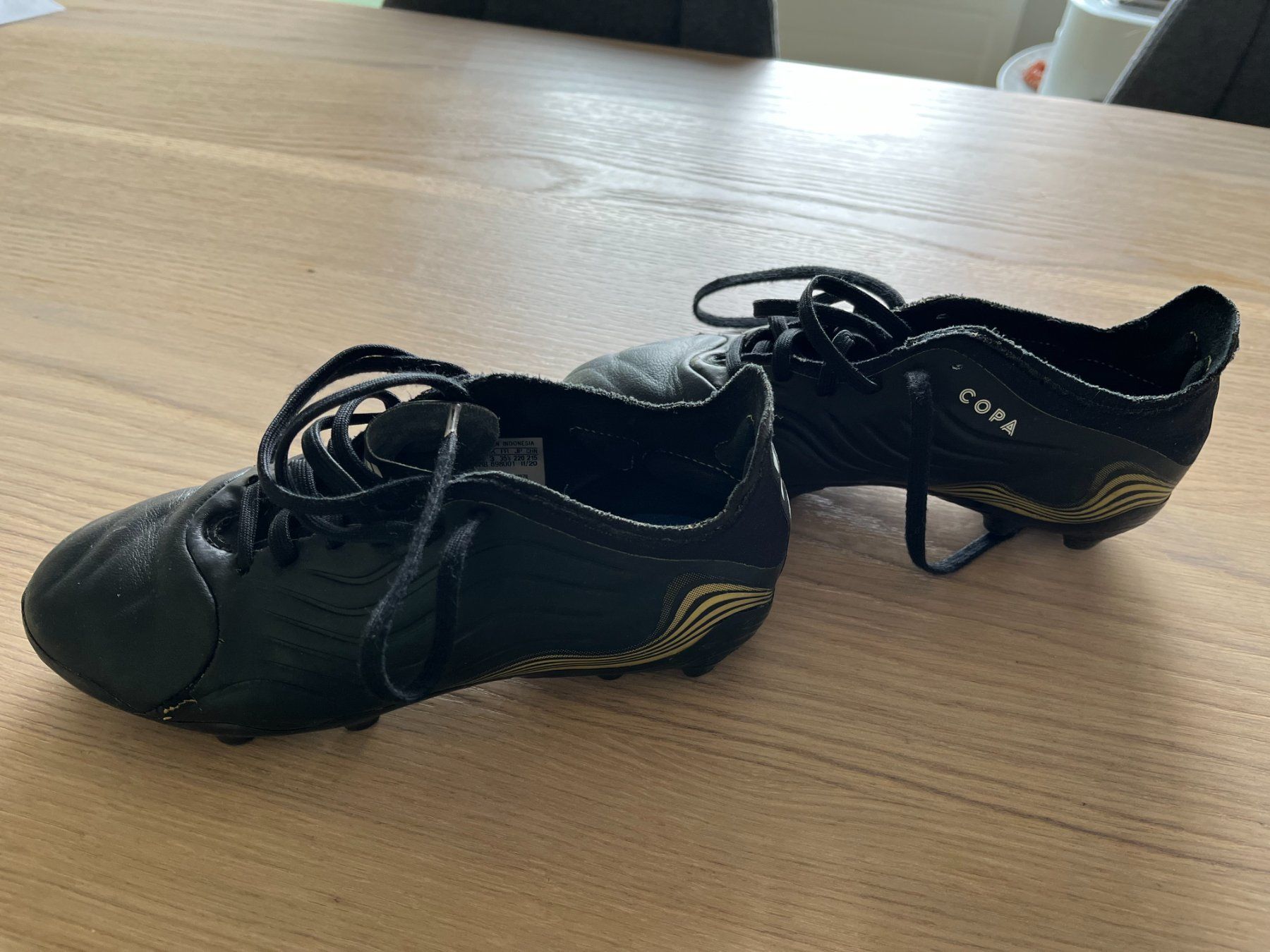 Adidas Scarpe per ragazzi: Fussballschuh Adidas Gr. 35.5 – Usato da Oberrieden venduto da mcl_g5vk 1