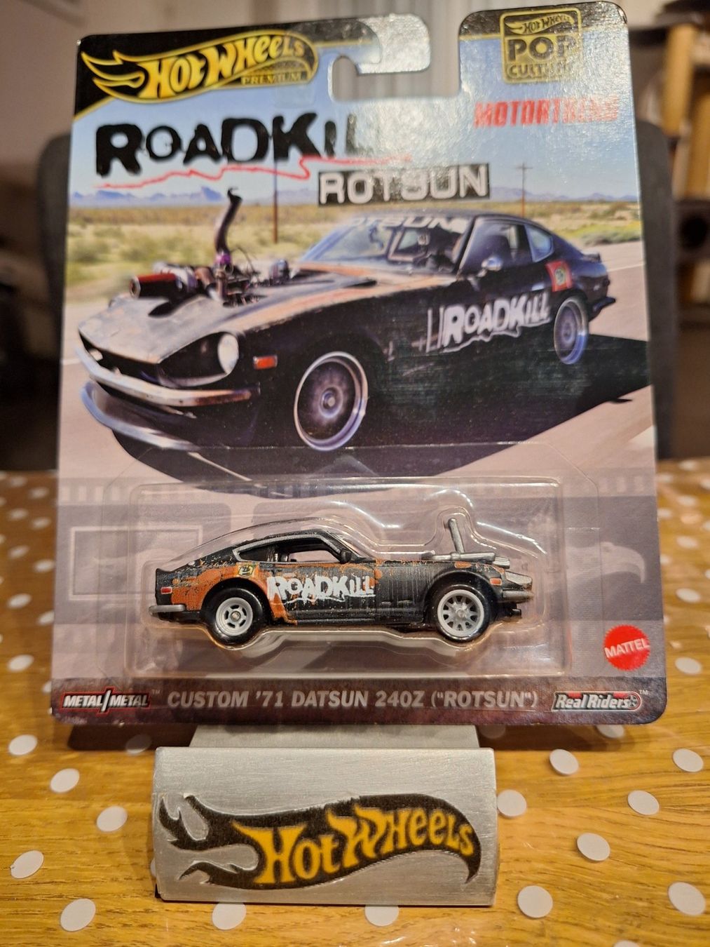 Hot Wheels Modellautos: Premium Roadkill 2024 Custom 71 Datsun 240Z ("Rotsun") – Neu und originalverpackt aus Adlikon von Mmartin0