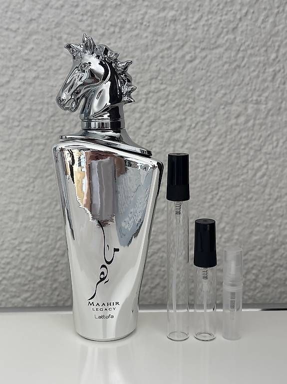 Lattafa Parfum & Eau de Toilette: Lattafa Maahir Legacy Parfum Abfüllung – Gebraucht aus Lyss von 471022