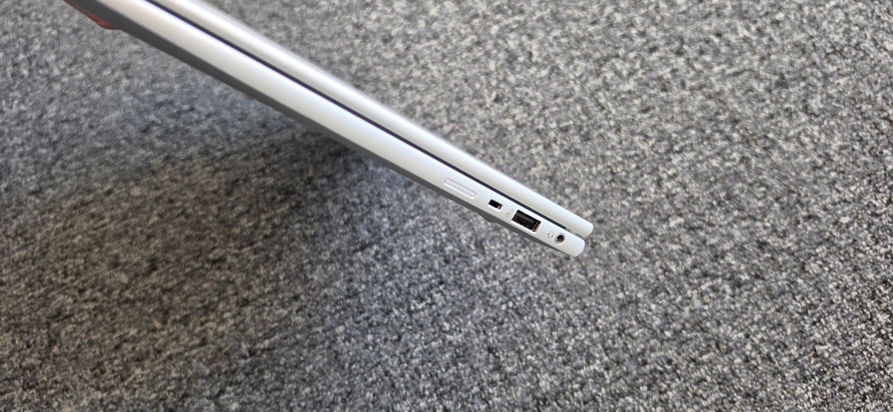 Hewlett Packard Notebook: HP EliteBook 840 G11 14" Touch – Usato da Urdorf venduto da 895_8my2 6
