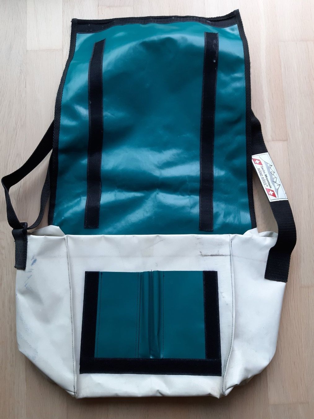 Borse: Swiss Mountain Händ Bägs - Tasche – Usato da Riedern venduto da martigni_88 3
