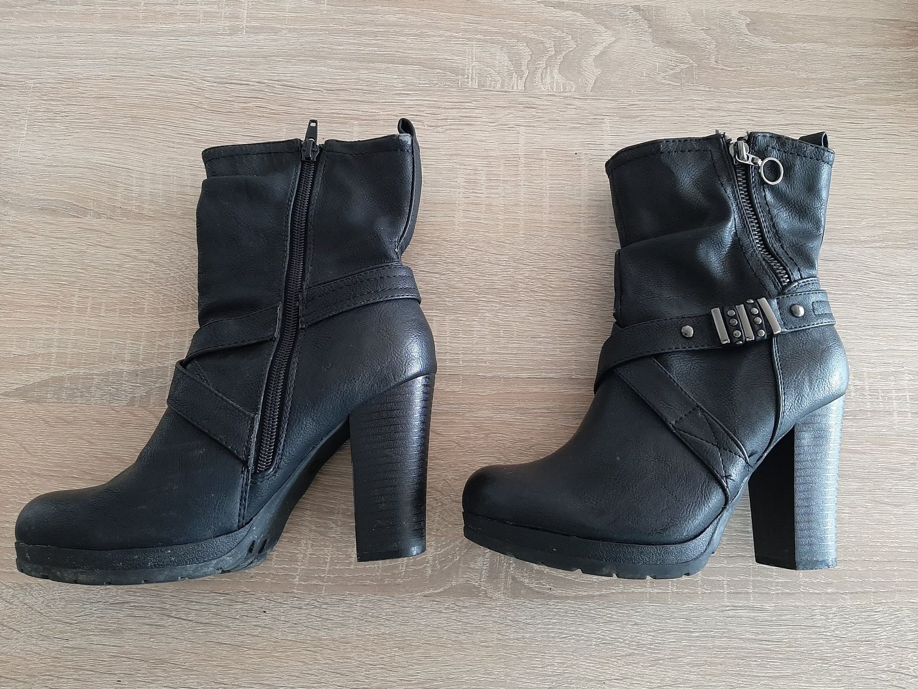 Graceland Scarpe da donna: Damenstiefelette Gr. 36/3 schwarz – Usato da Menziken venduto da Rien1 1