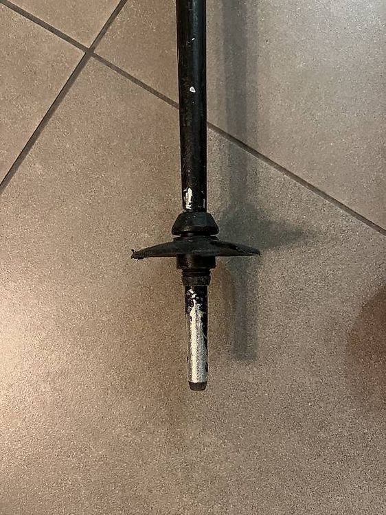 Sci: Skistöcke Leki gebraucht für Grösse ca. 160cm bis 168cm – Usato da Zürich venduto da cel_cw9k 1