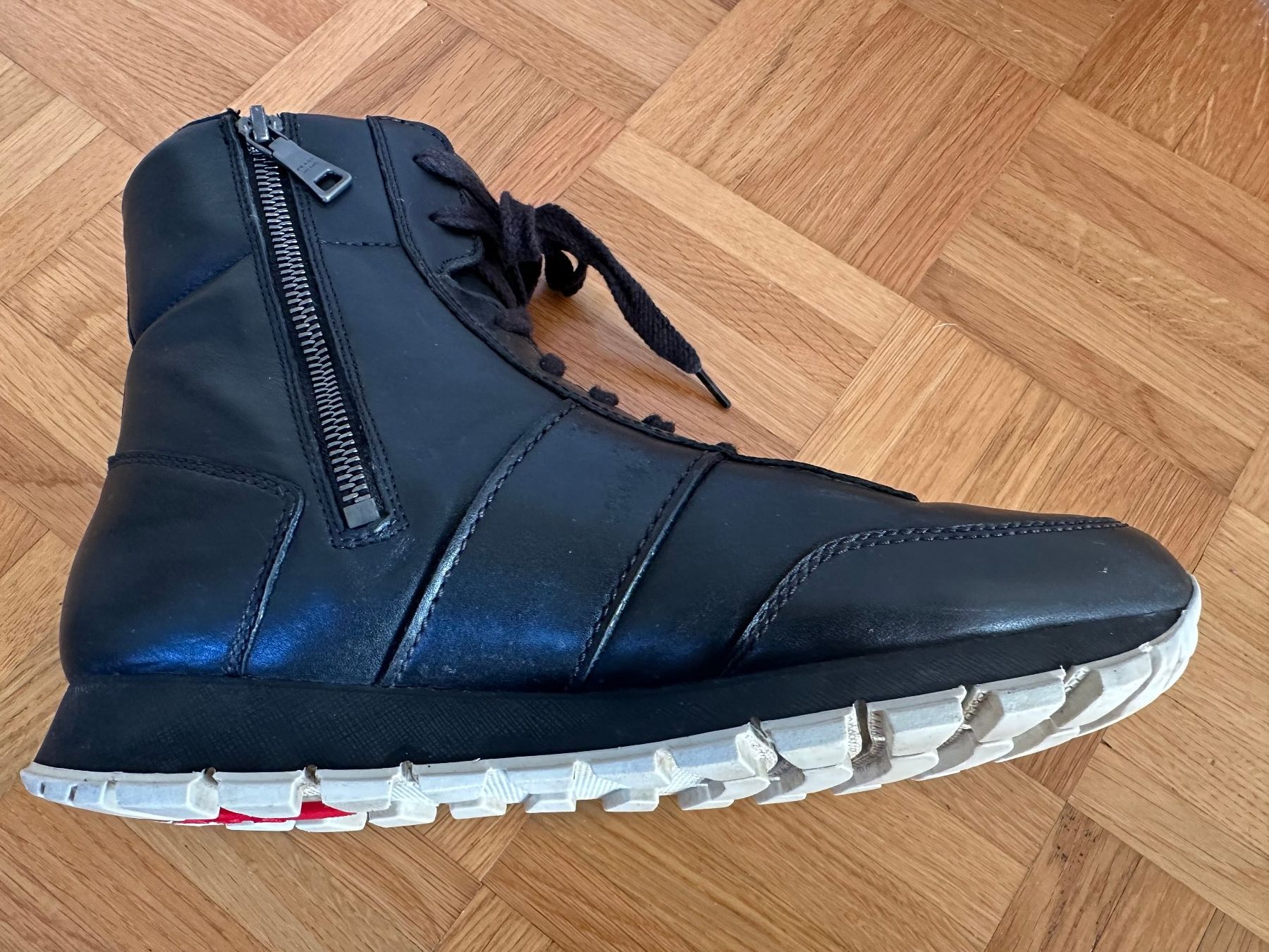 Prada Scarpe da donna: Original Damen Prada Sneakers Grösse 38 – Usato da Mörschwil venduto da muenggeli99 4