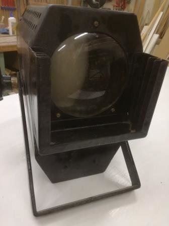 Lampade: Vintage Theaterscheinwerfer – Usato da Sursee venduto da Ursus_LU 3