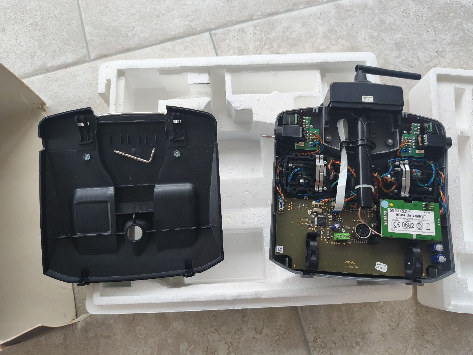 Multiplex Fernsteuerungen: télécommande Multiplex Royal Pro – Defekt aus Bouveret von Benj89 3