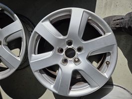 Ich verkaufe vier originale Audi A6 C7 Felgen.