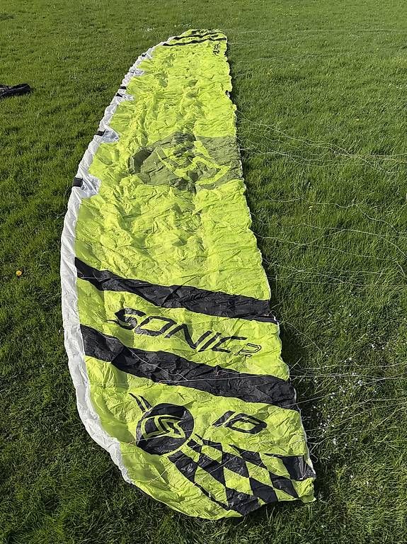 Flysurfer Kite: Flysurfer Sonic 2 - 18 m – D'occasion à Zollikerberg par jan_n76p