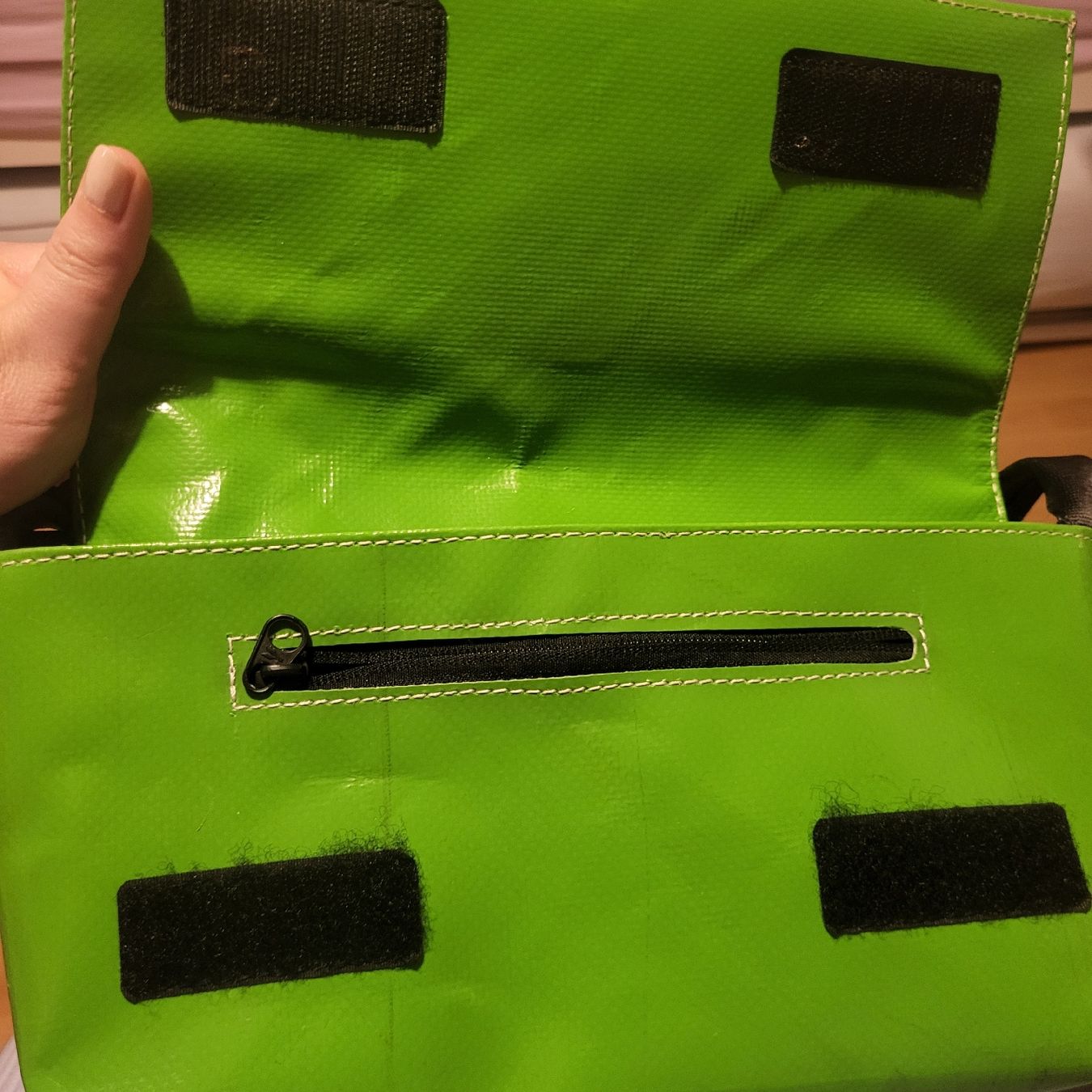 Freitag Sacs femmes: FREITAG-Handtasche + Gratis Navyboot-Handtasche – D'occasion à Malans GR par caroline_F.85 2
