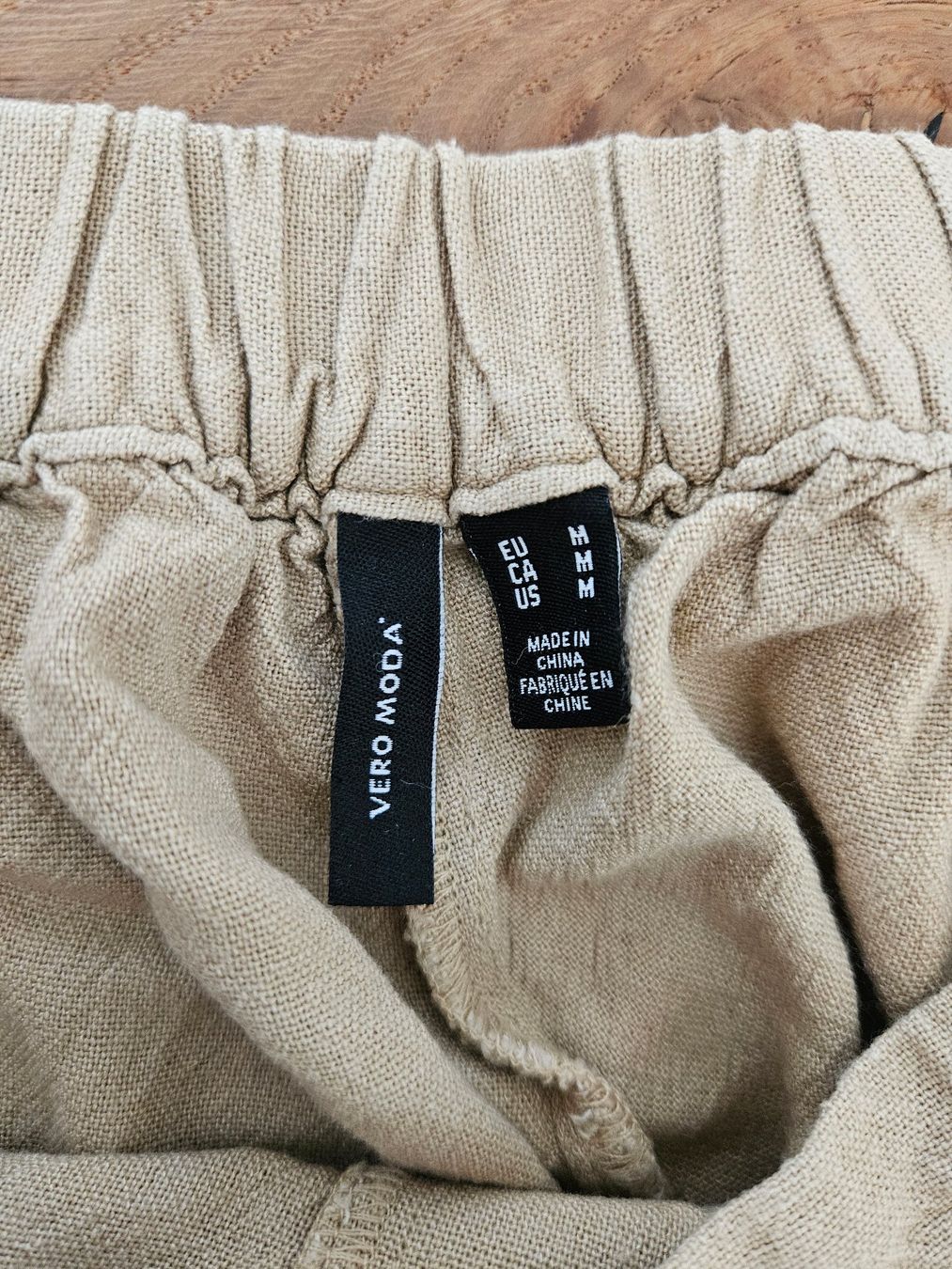 Vero Moda Pantaloni: Kurze beige Hosen, Grösse M, Vero Moda – Usato da Liestal venduto da corneb 1