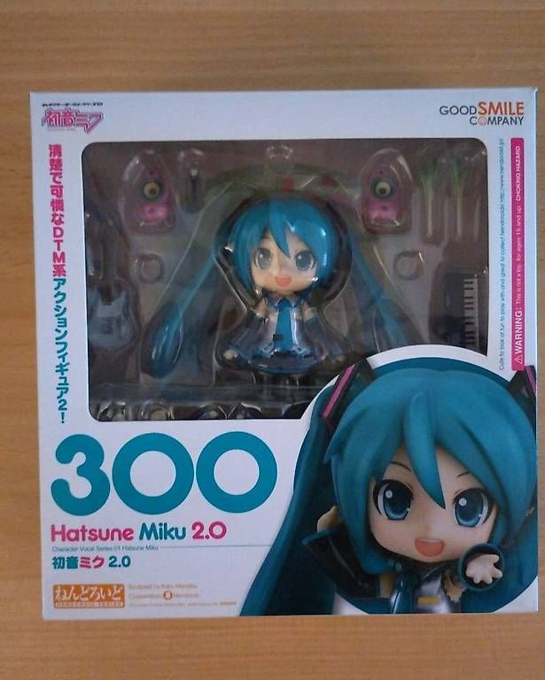 Statuette: Nendoroid Figur 300 Hatsune Miku 2.0 – Usato da Basel venduto da lau_r62s