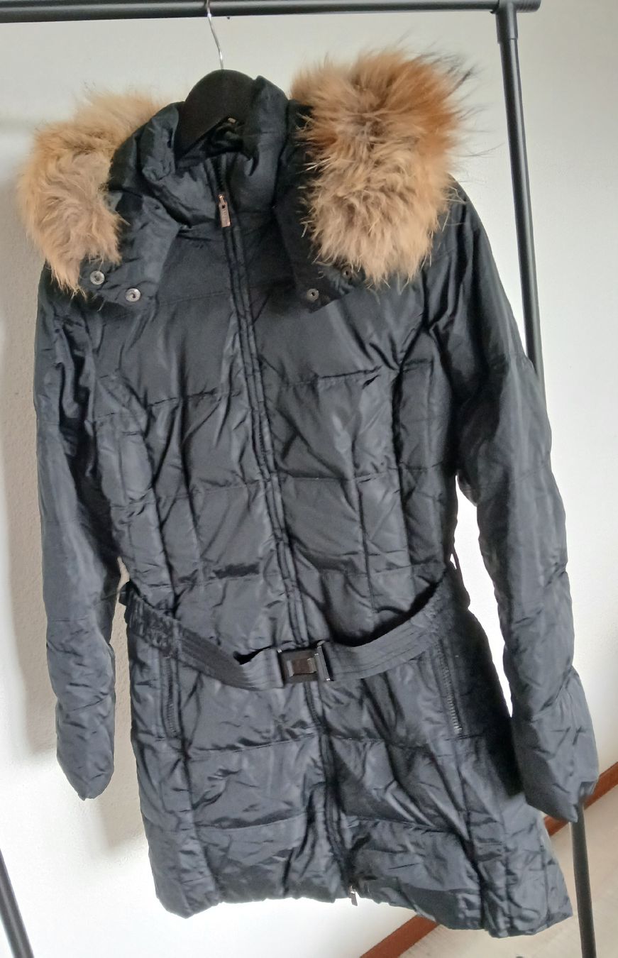 Jacken: Doudoune à capuche Motivi noire Taille S – Gebraucht aus Tramelan von Belleza82 2