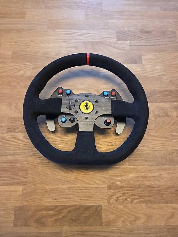 Thrustmaster Controller: Thrustmaster T300 RS Ferrari Alcantara Edition – Usato da Neu St. Johann venduto da lucfel 1