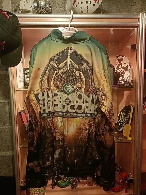 Giacche: Veste harmony, army of hardcore, hardshock  – Usato da La Roche FR venduto da zan_29yx 4