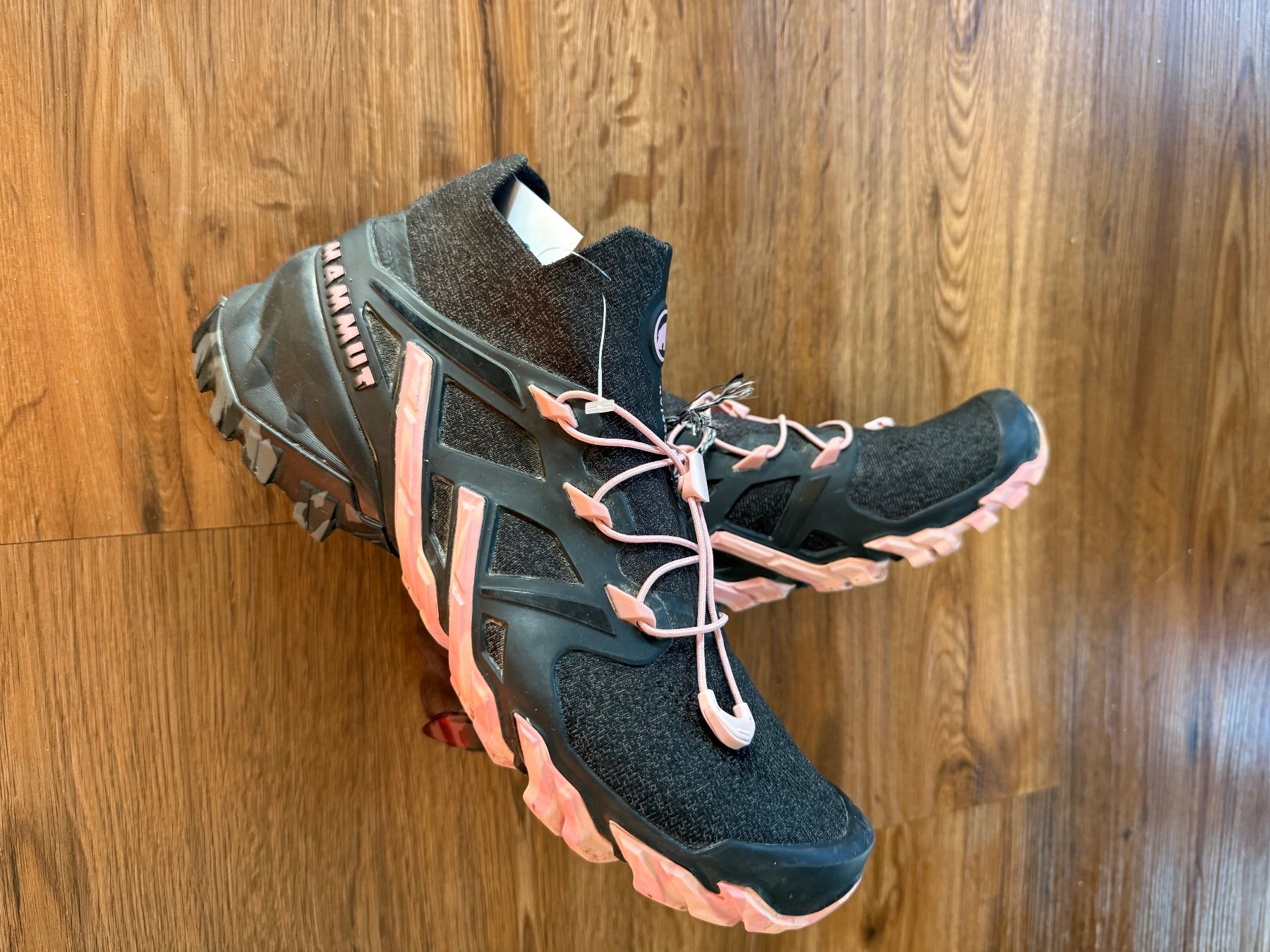 Mammut Scarpe da donna: Mammut Trekkingschuhe Damen Gr.39 – Nuovo (secondo la descrizione) da Rorbas venduto da Maioc