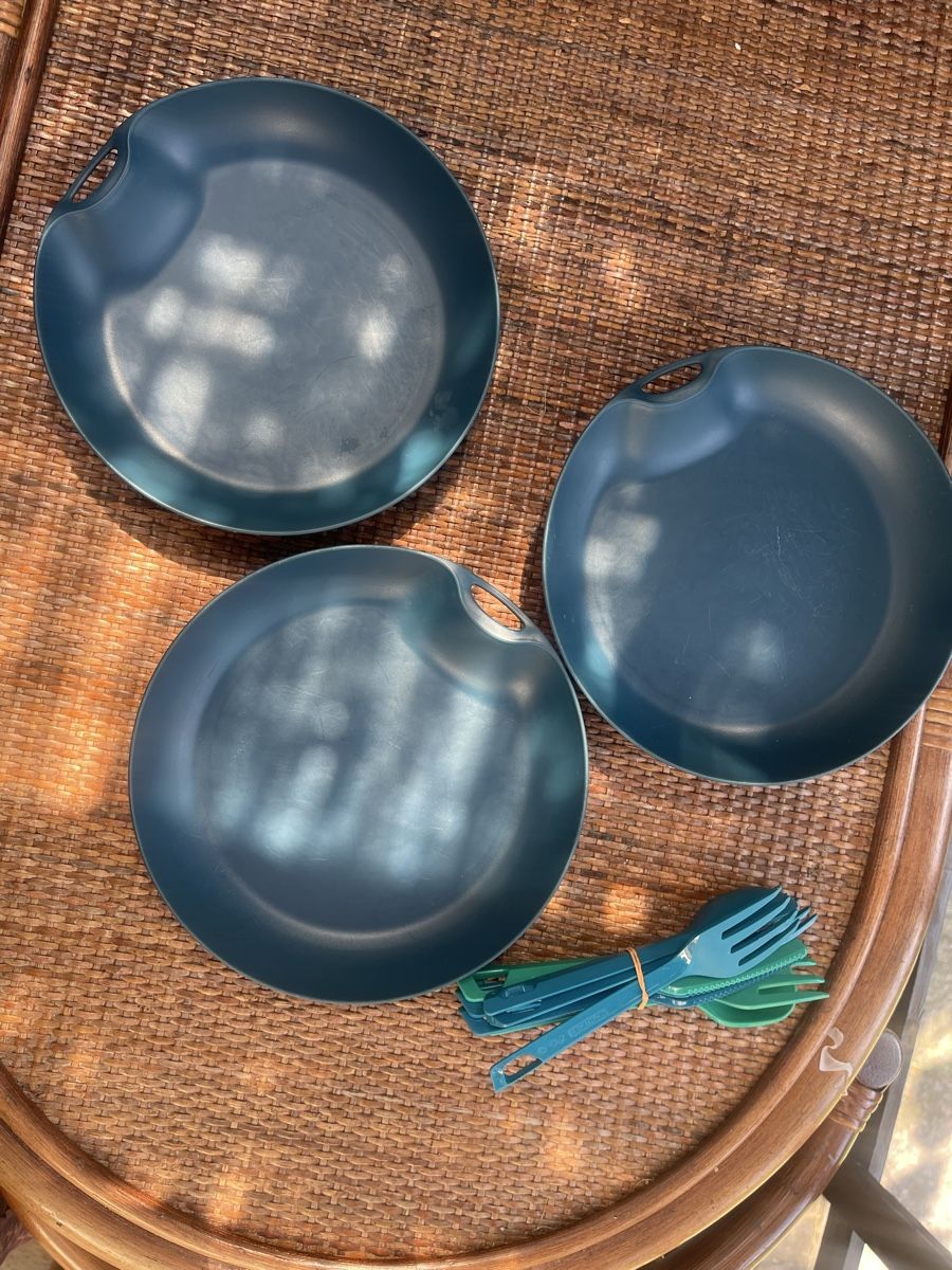 Services de table: Camping plates  – D'occasion à Oetwil am See par san_9t8c