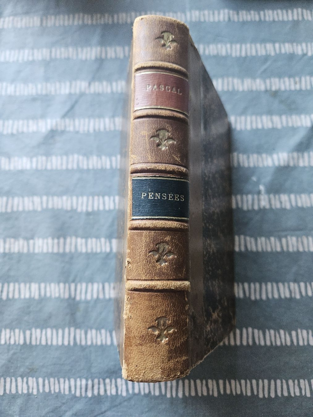 Libri: Pensées de Pascal  Editions Fimin – Usato da Thônex venduto da lacomtessedesfees 1