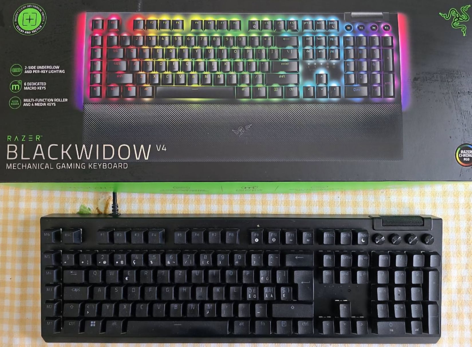 Razer Tastiere: Razer Blawidow v4 QUERTZ – Usato da Rüschlikon venduto da lordgara 1