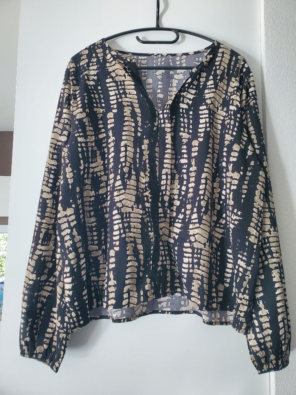 Top: blouse – Nuovo (secondo la descrizione) da Montsevelier venduto da Sherlock007