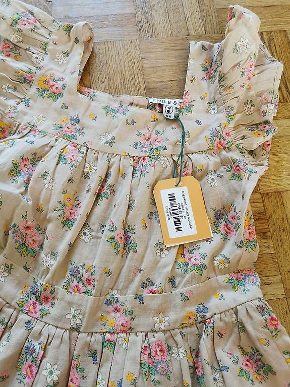 Vestiti & Gonne: Kleid Emile & Ida gr 140 Neu – Nuovo (secondo la descrizione) da Riehen venduto da LaurJer 2