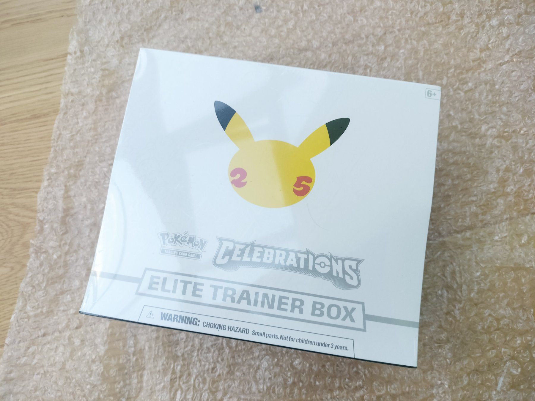 Pokémon Sammelbilder & Trading cards: Pokemon Celebrations ETB ENG – Neu und originalverpackt aus Wil SG von kaizzen