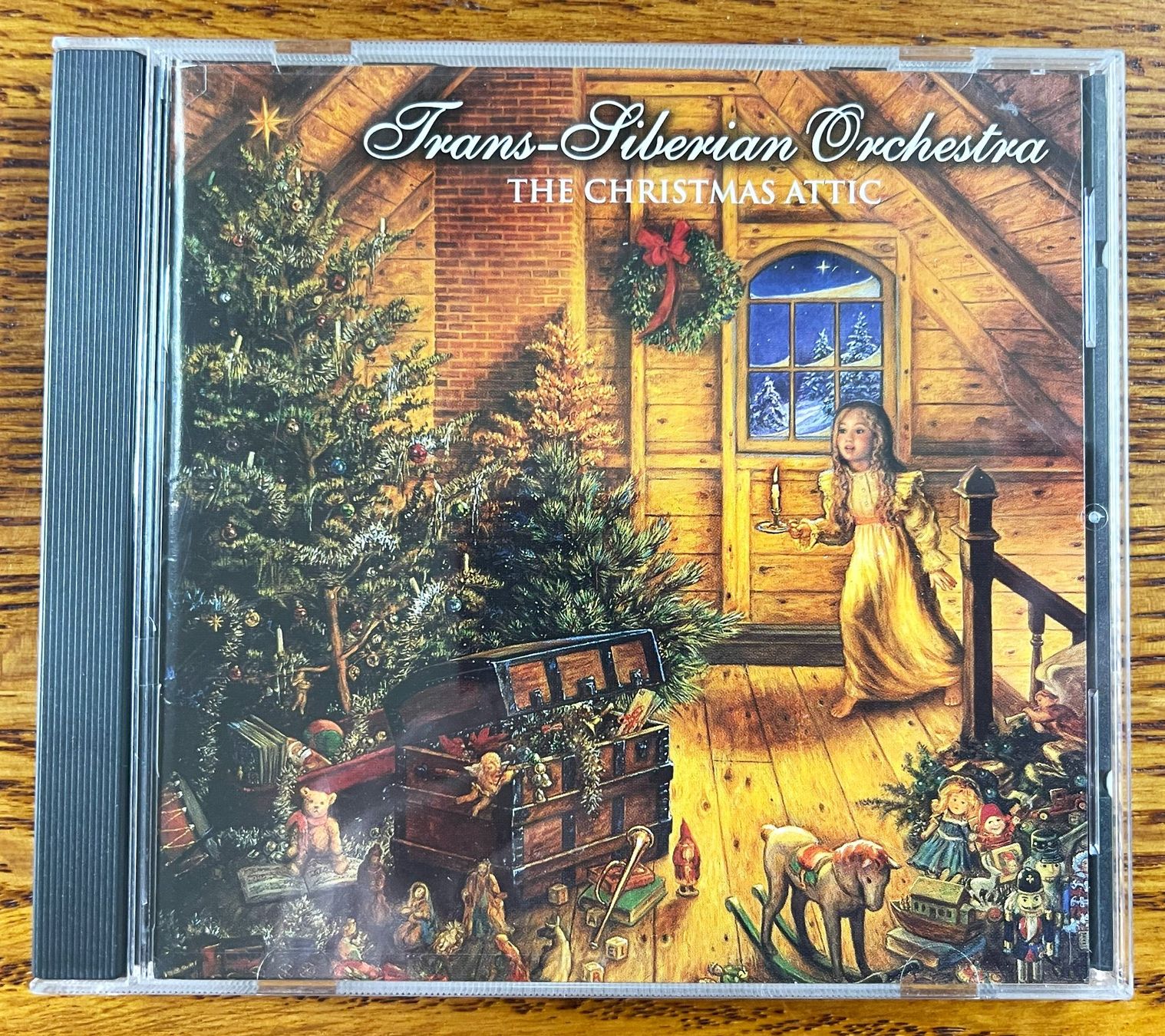 CD: THE CHRISTMAS ATTIC - CD – Usato da Oftringen venduto da Vucki