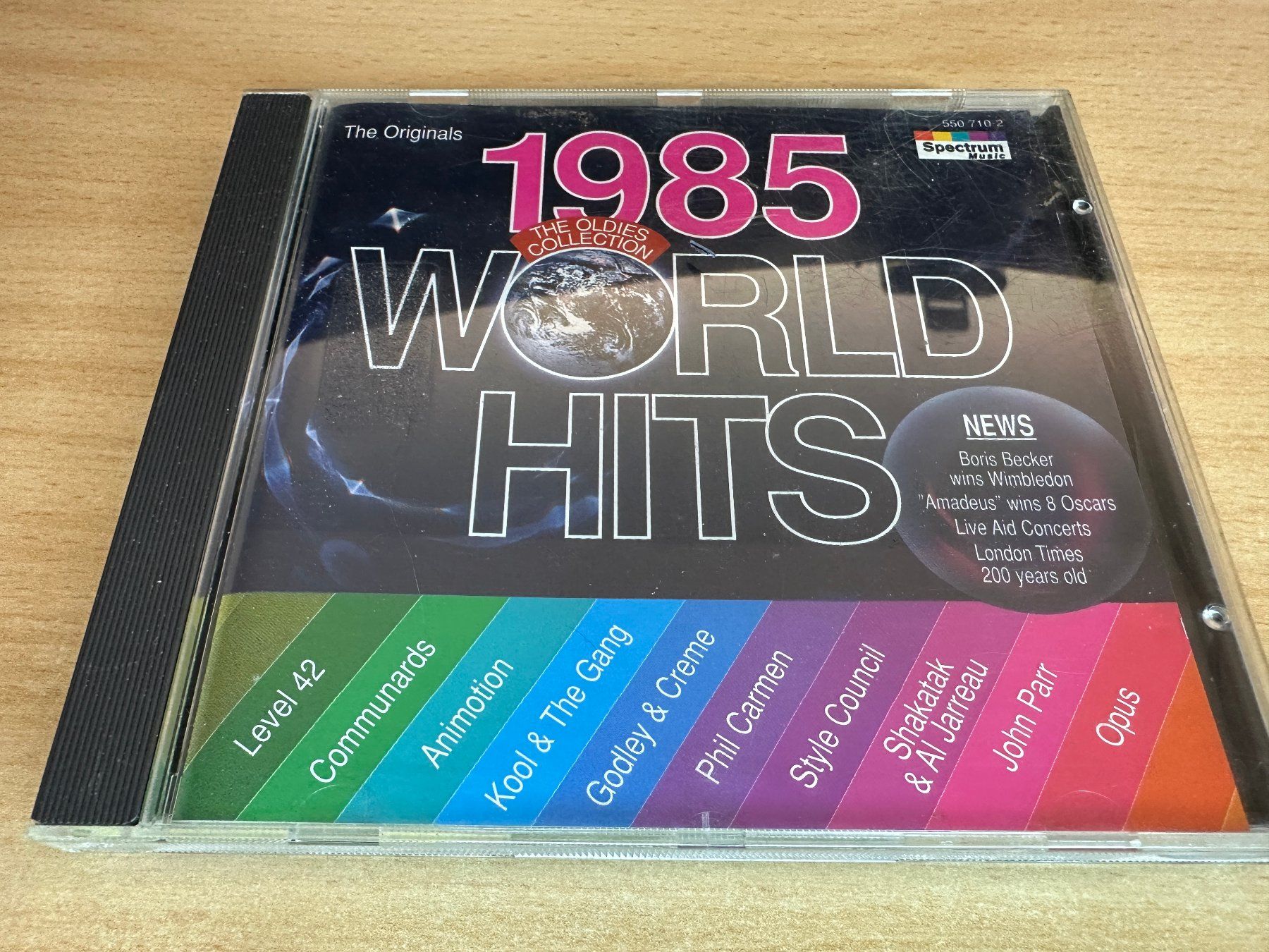 CD: Various – World Hits 1985 – Usato da Rikon im Tösstal venduto da Alpenmutz