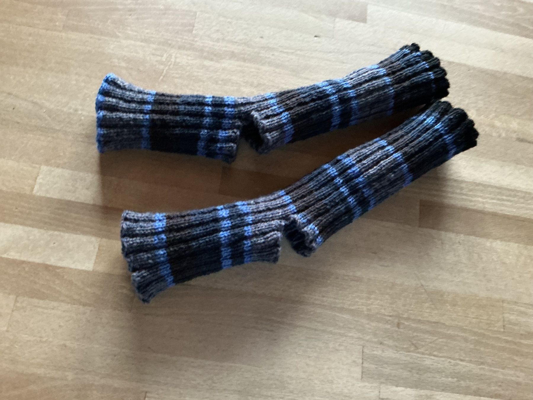 Calze: Chaussettes pour le yoga – Nuovo (secondo la descrizione) da La Neuveville venduto da tricoly 1